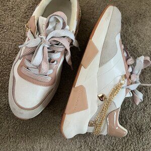 Premium Italian leather sneakers with decorative chain